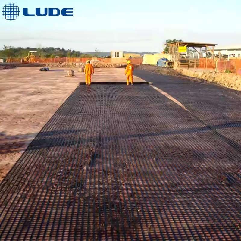 How geogrid mesh can improve soil stabilization and prevent erosion