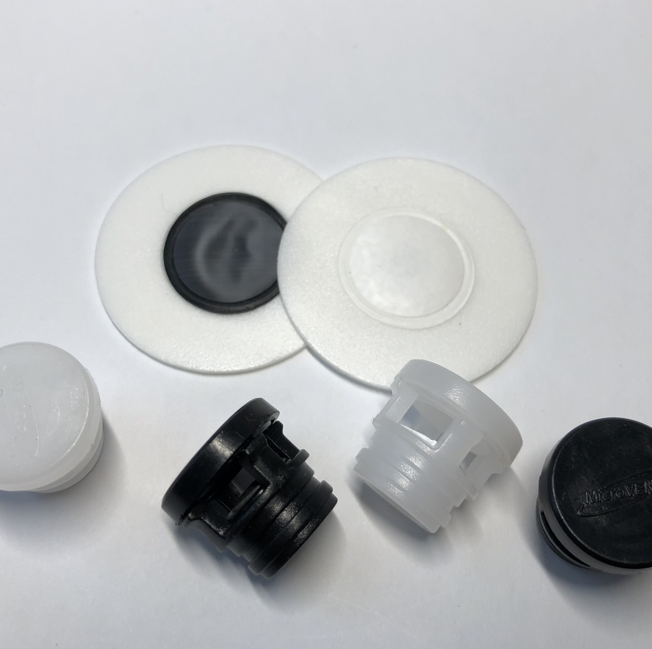 Les conceptions de bouchons MicroVent® pour bouteilles permettent la libération des gaz tout en empêchant les fuites de liquide.
