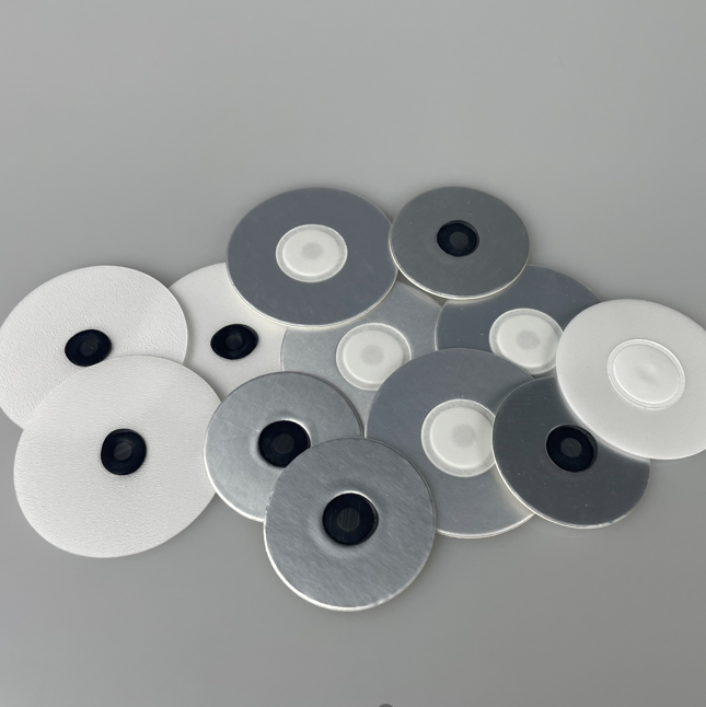 A estrutura da membrana porosa de ePTFE MicroVent® fornece uma barreira altamente eficaz contra partículas.