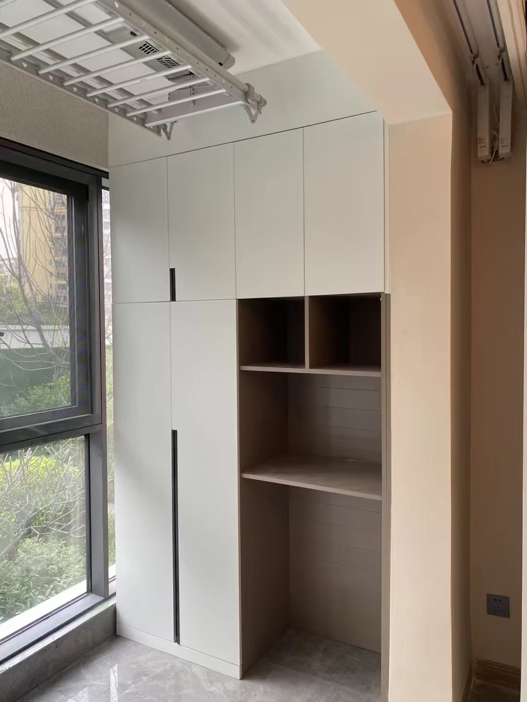 Exploring Material Advantages of Outdoor Laundry Cabinets for Contractors