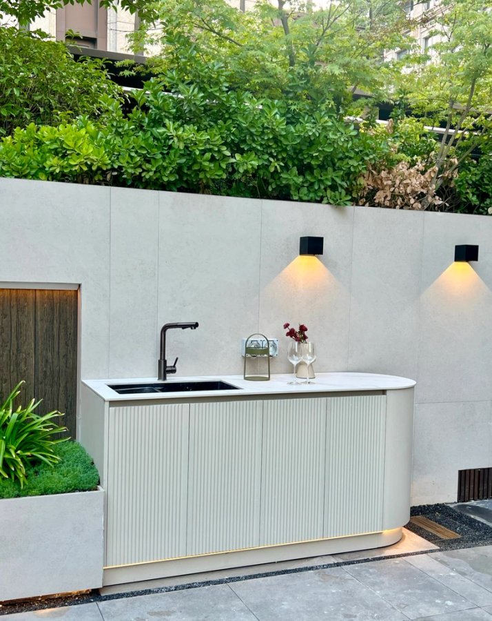 What to Look for in Aluminum Outdoor Cabinets