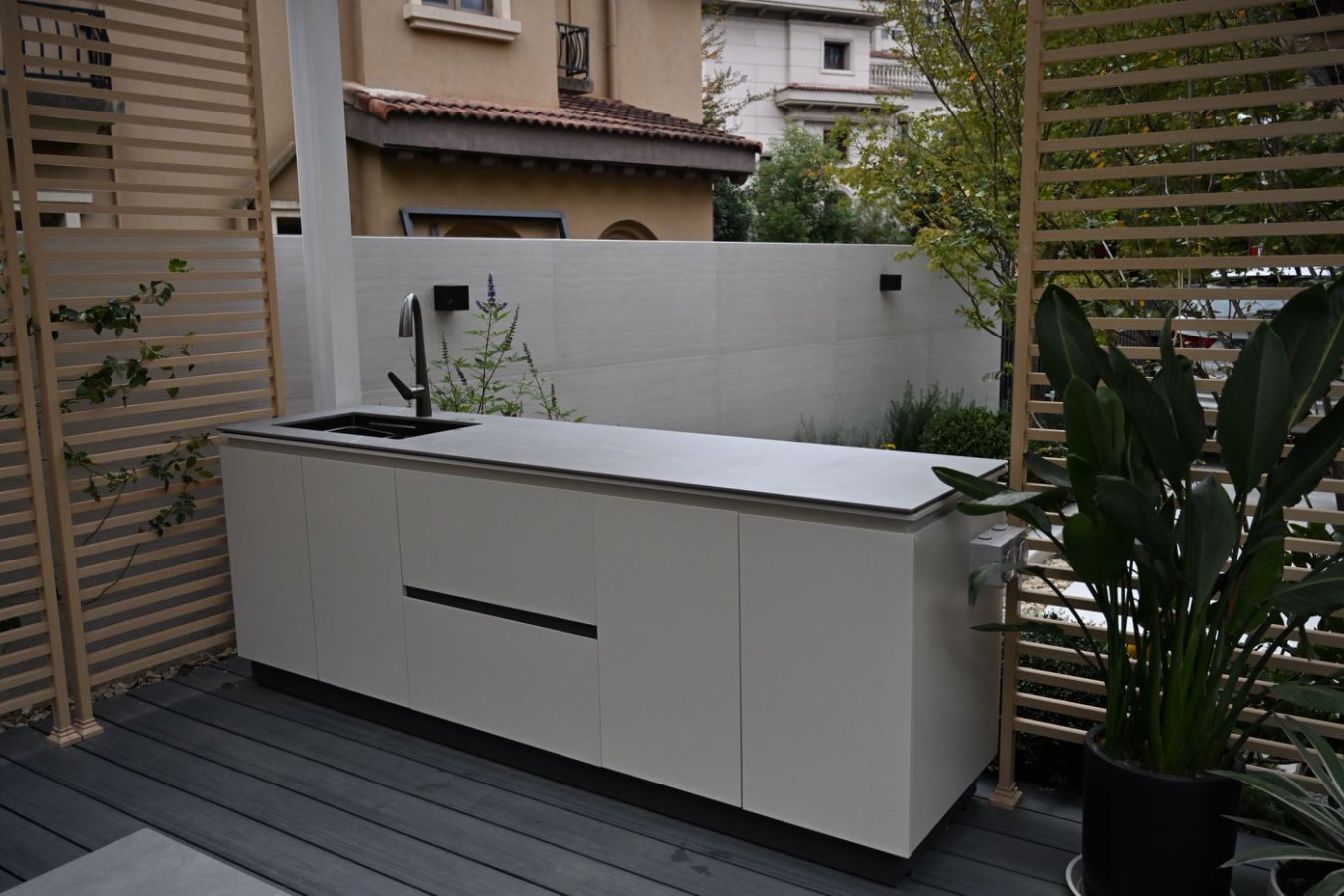 Where to Source Reliable Stainless Steel Drawers for Outdoor Kitchens