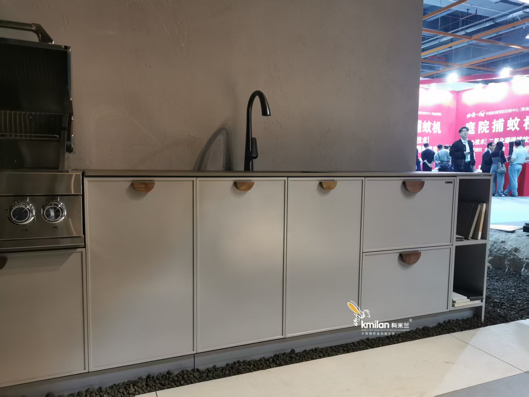 Exploring Applications of Custom Barbeque Islands in Commercial Settings
