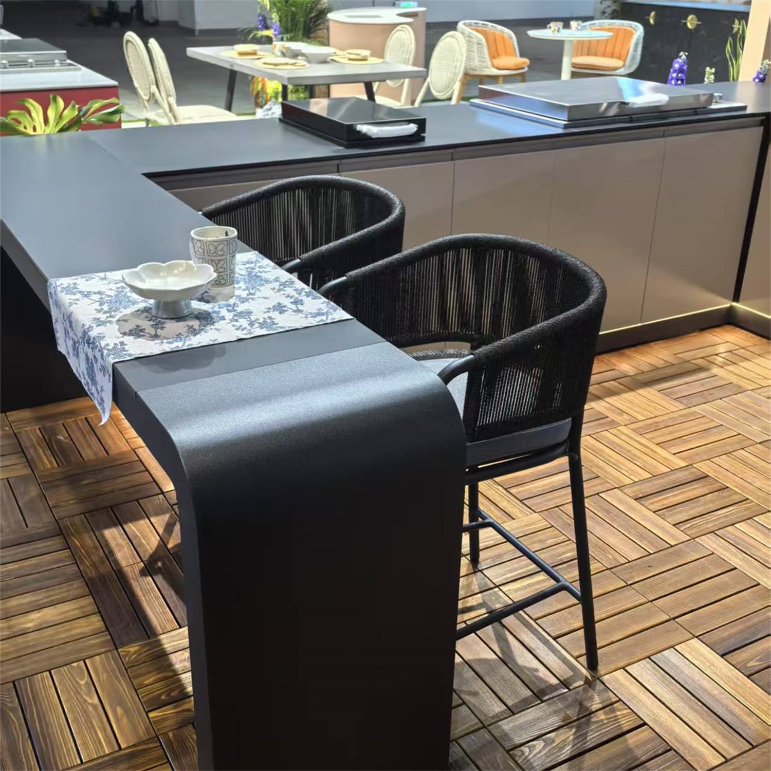 Customized U-Shaped Outdoor Stainless Steel Kitchen – A Complete Outdoor Cooking and Entertainment Solution