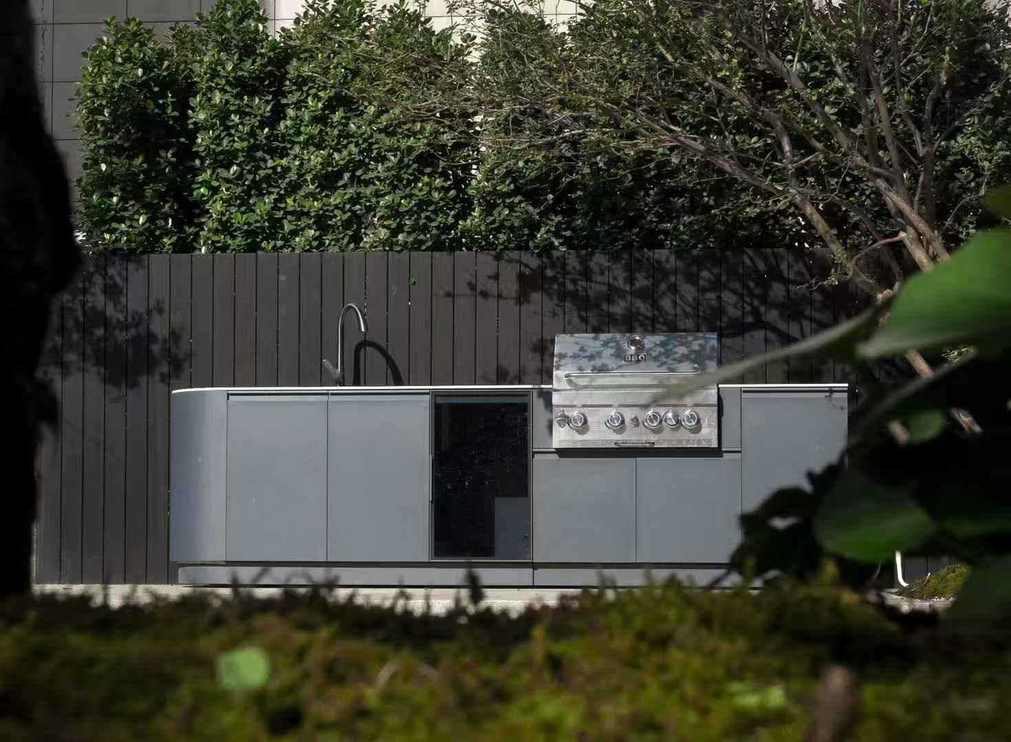 Installation Guidance for Outdoor Kitchen Cabinets in Projects