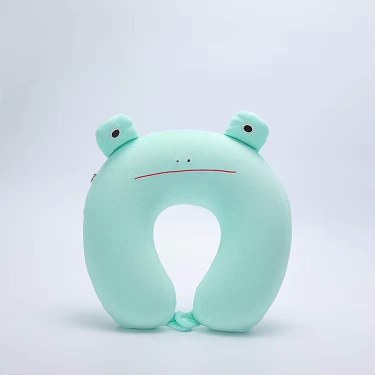 Des difficultés pour que les enfants fassent une sieste ? Ce petit coussin en mousse mémoire est la solution idéale.