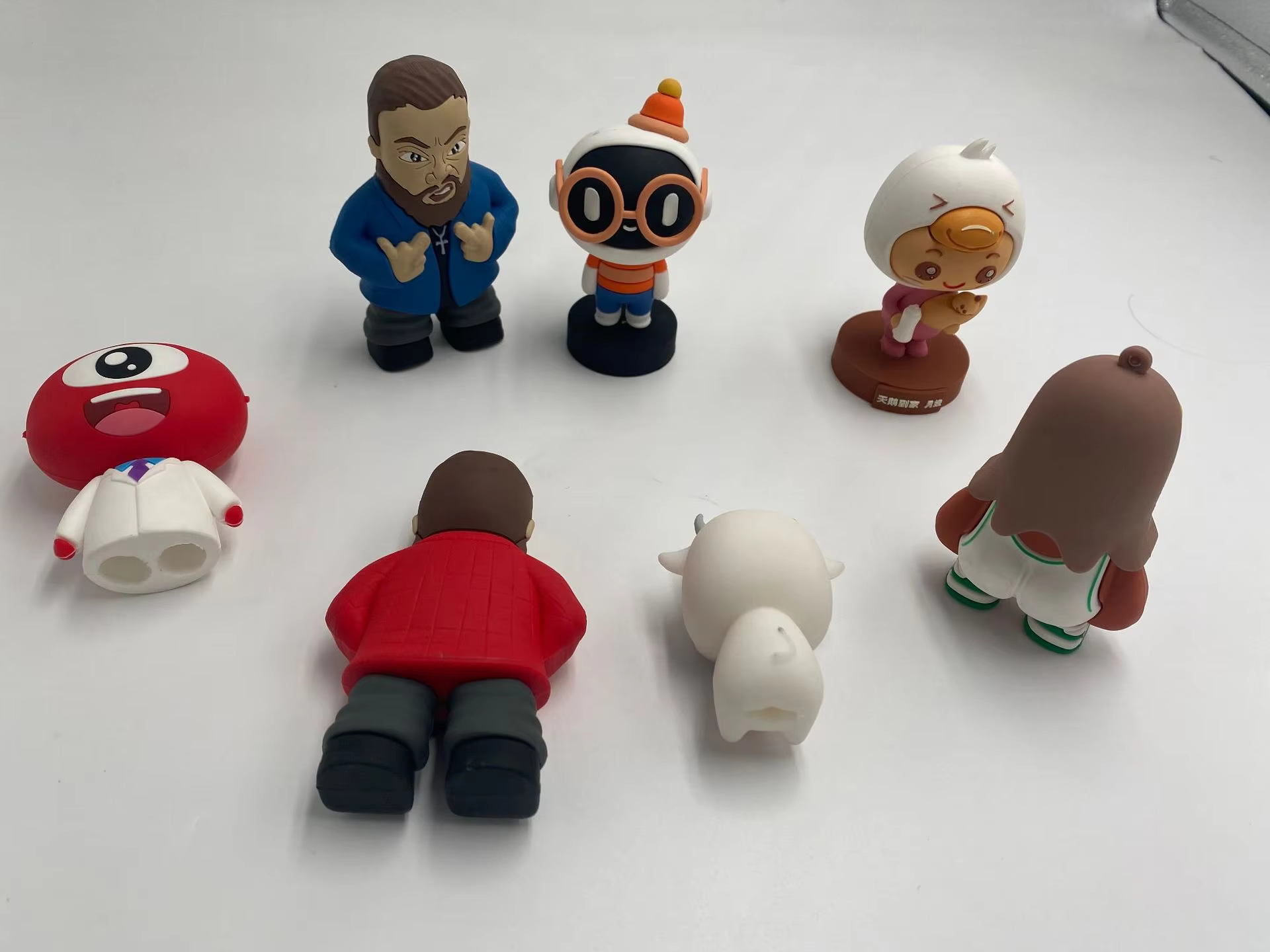 15+ Years Wholesale Custom High Quality Toy Factory Produces Cartoon Shape Anime PVC Action Toy Figures details