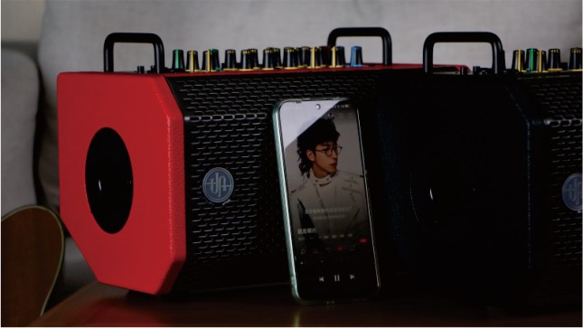XT4-黑色亮点3.jpg