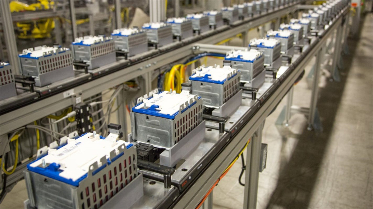 Why Pallet Conveyor Systems Matter in Lithium Battery Pack Production Lines6.jpg