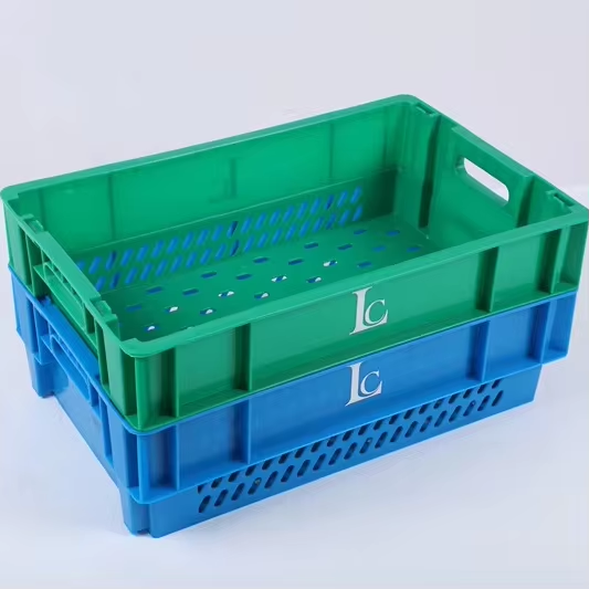 What stackability features define an efficient storage box for warehouses?