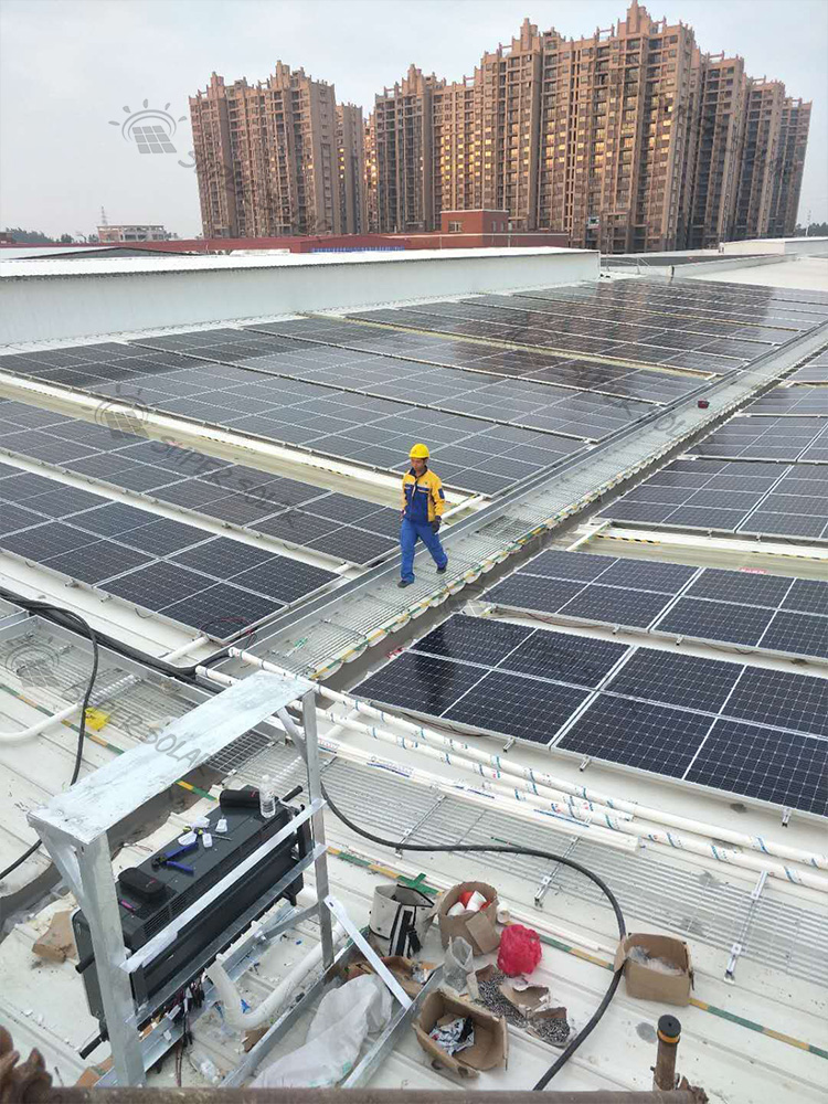 Cina 3MW Sistema solare sul tetto di fabbrica