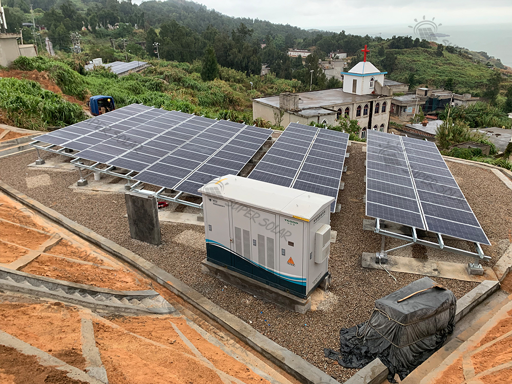 Chińska ziemska elektrownia słoneczna o mocy 1 MW