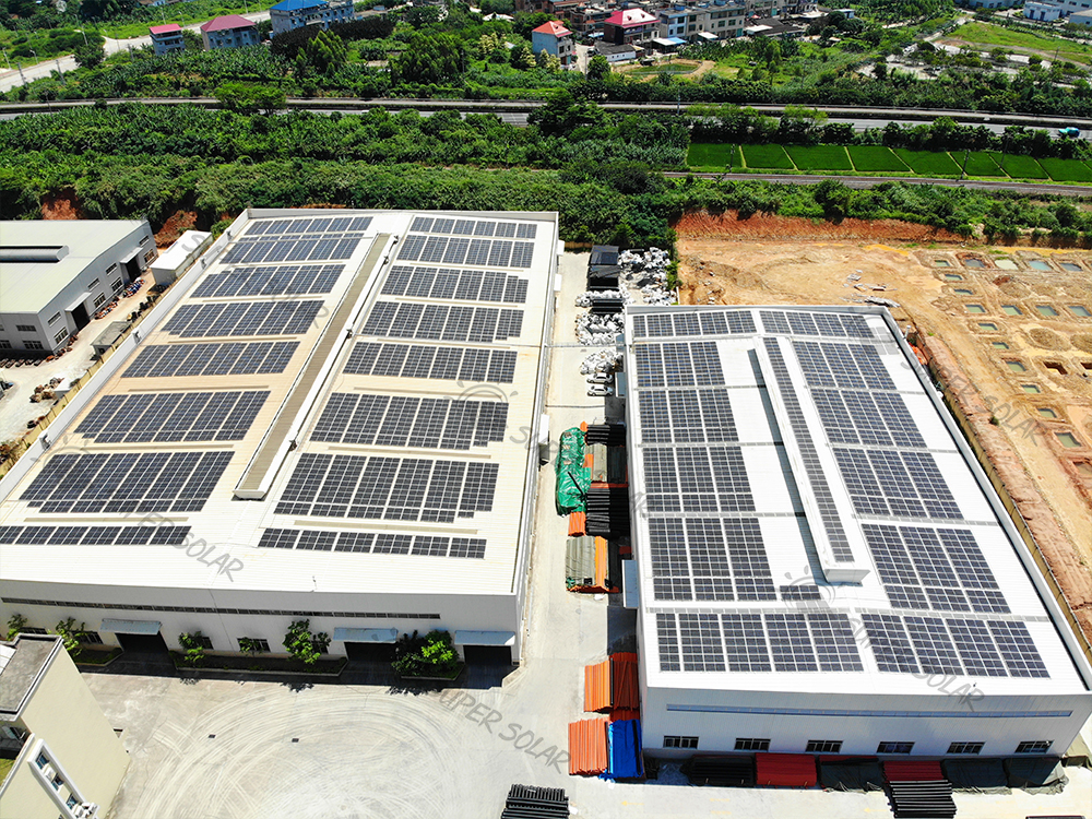 Cina 1,2MW Sistema fotovoltaico su tetto metallico