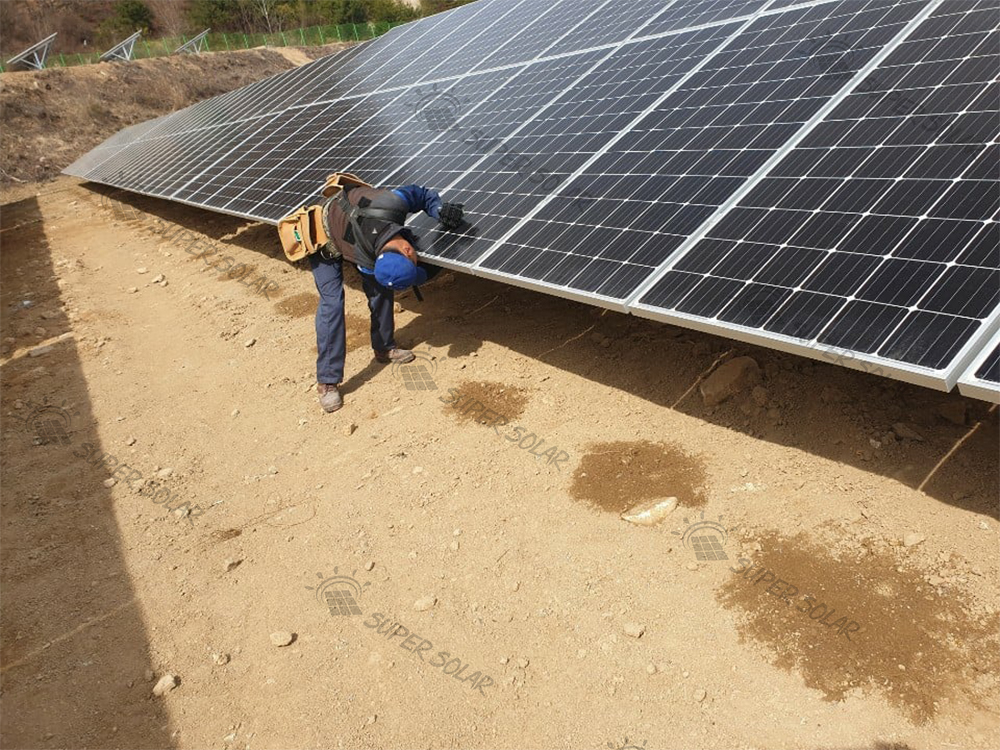كوريا الجنوبية 1.5MW تثبيت أعمدة الركamation على الأرض