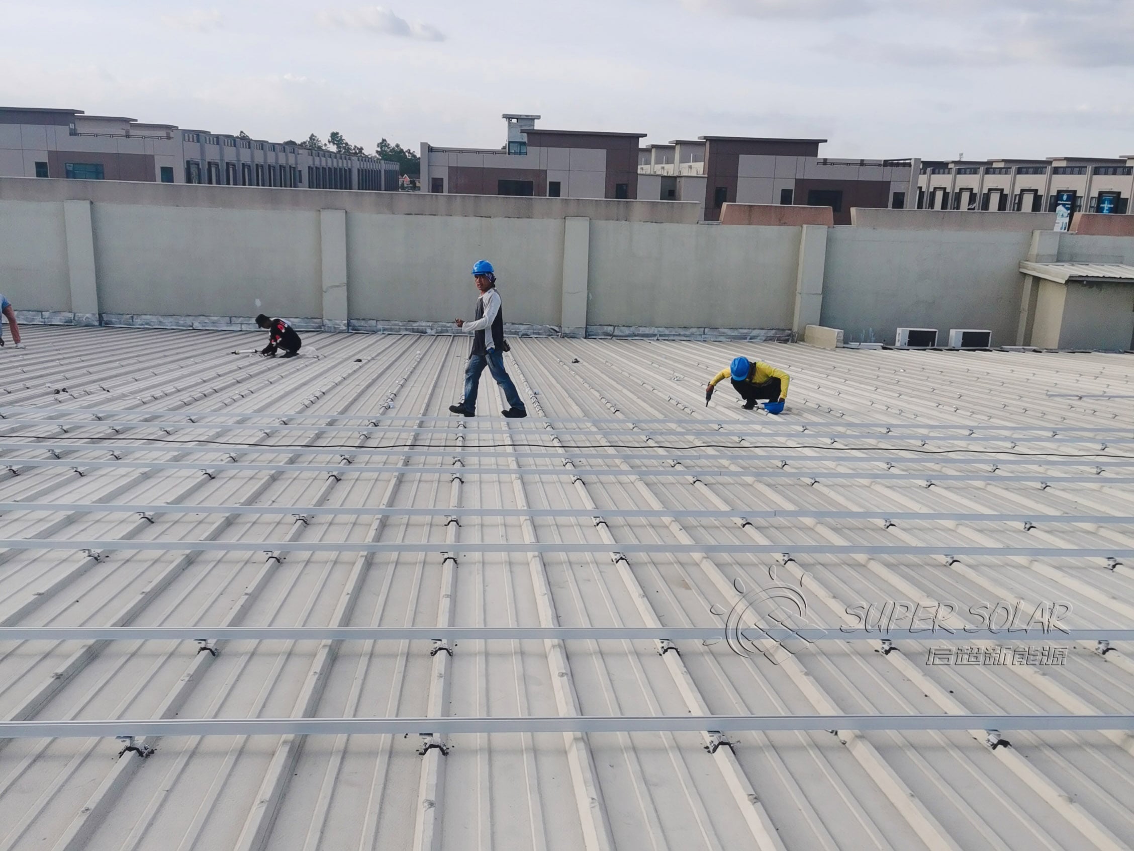 roof solar mounting.jpg