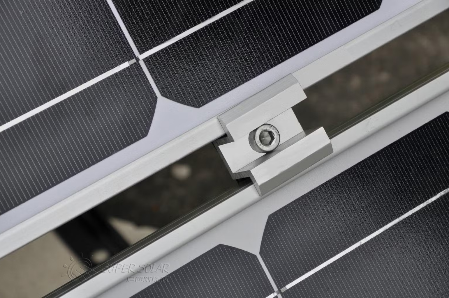 solar mid clamp.jpg