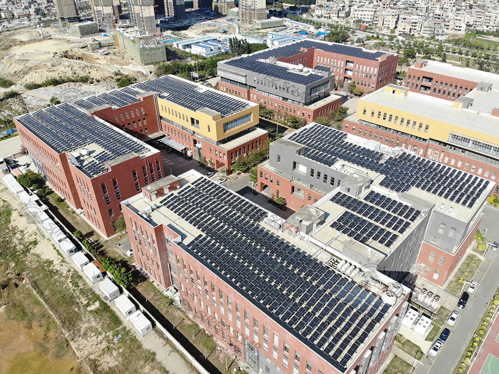 Sistema solar de 1,2MW em telhado metálico na China