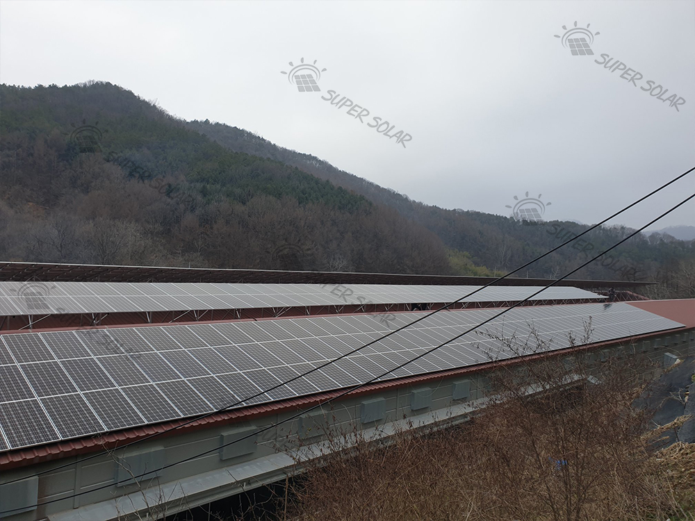 South Kore 657KW Metal roof solar power system