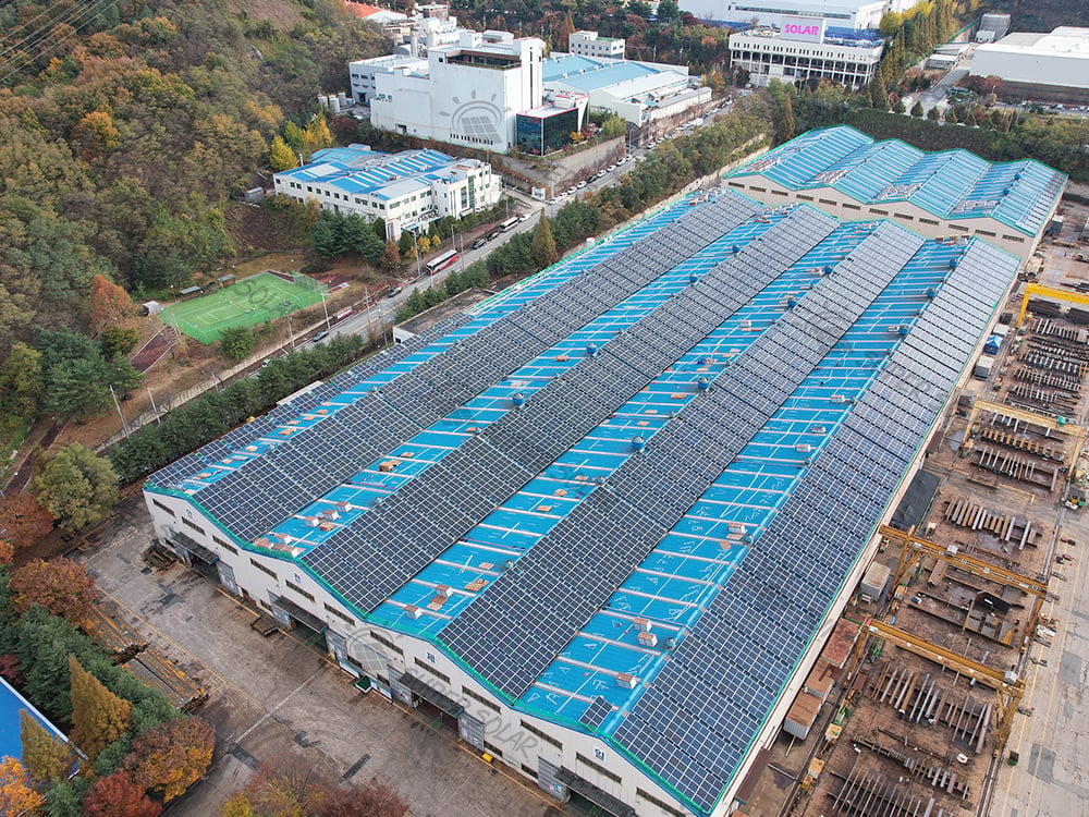 Coreia do Sul 2,5MW Sistema solar de telhado metálico