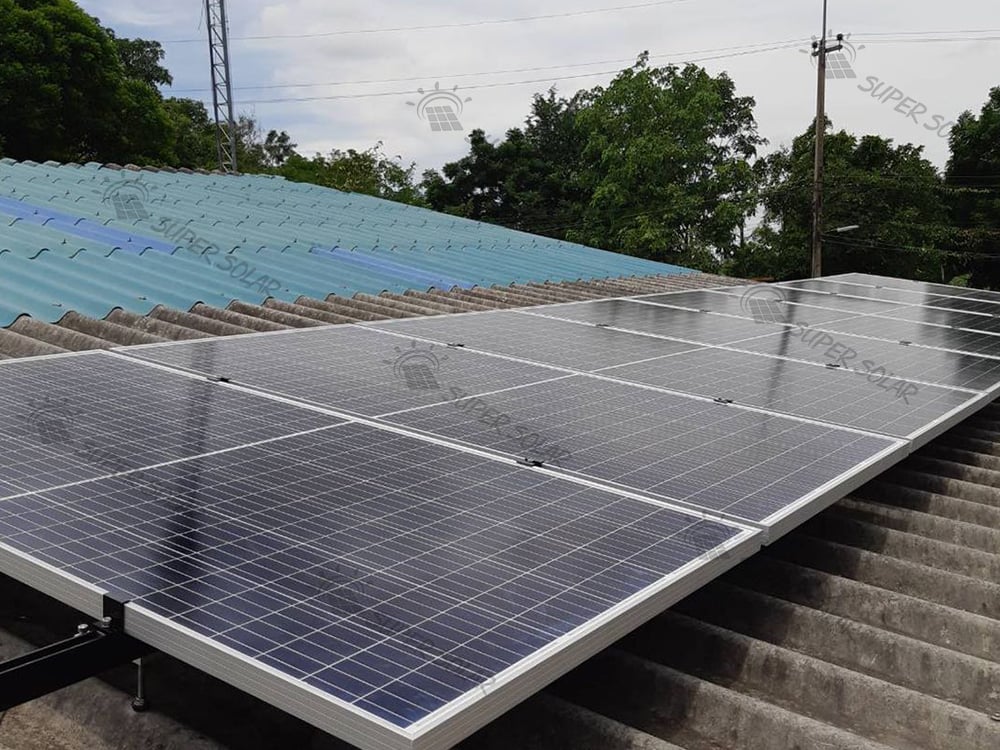 Thaïlande 3KW Système solaire pour toit ondulé