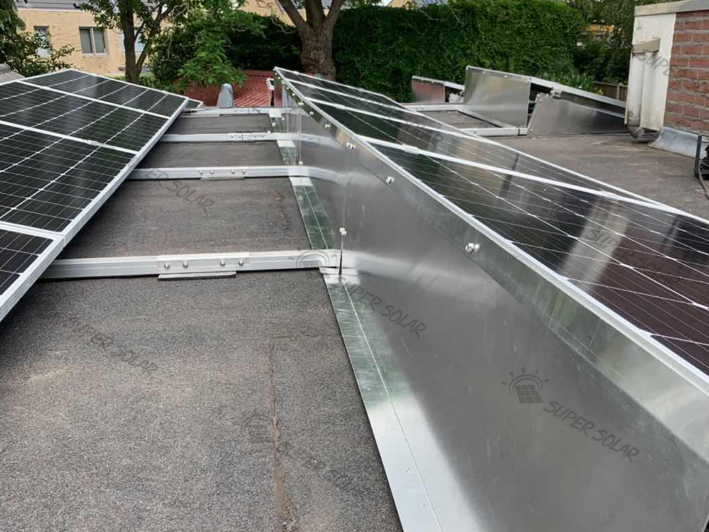 Paesi Bassi 3,78 kW Sistema solare a tetto piatto