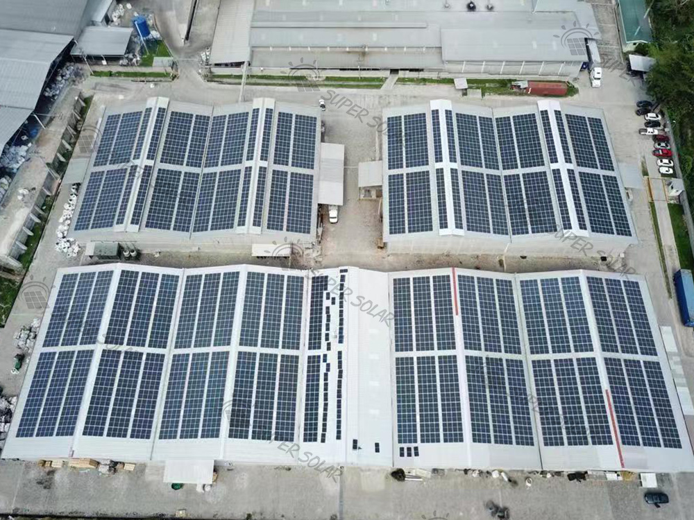 Honduras 1 MW system energii słonecznej z metalowego dachu