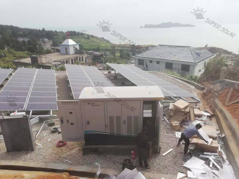 Chińska ziemska elektrownia słoneczna o mocy 1 MW