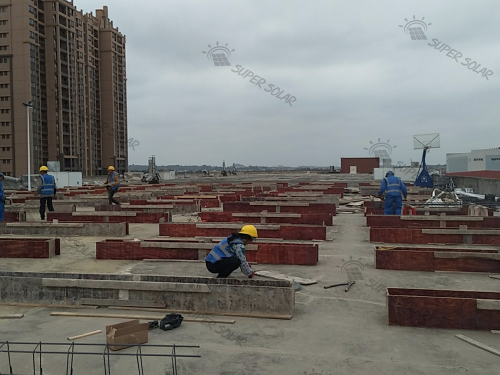 Cina 3MW Sistema solare sul tetto di fabbrica