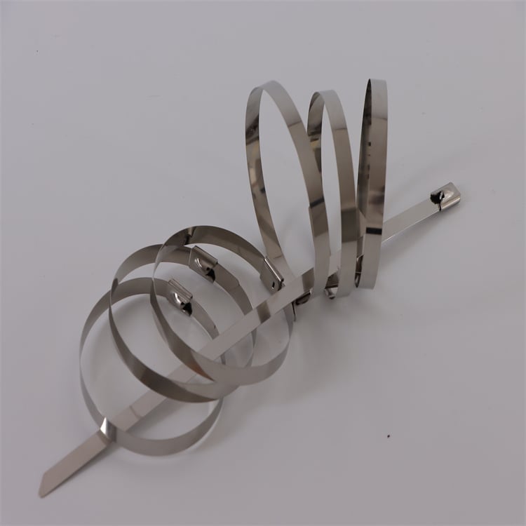 Advantages of stainless steel cable tie over standard ones