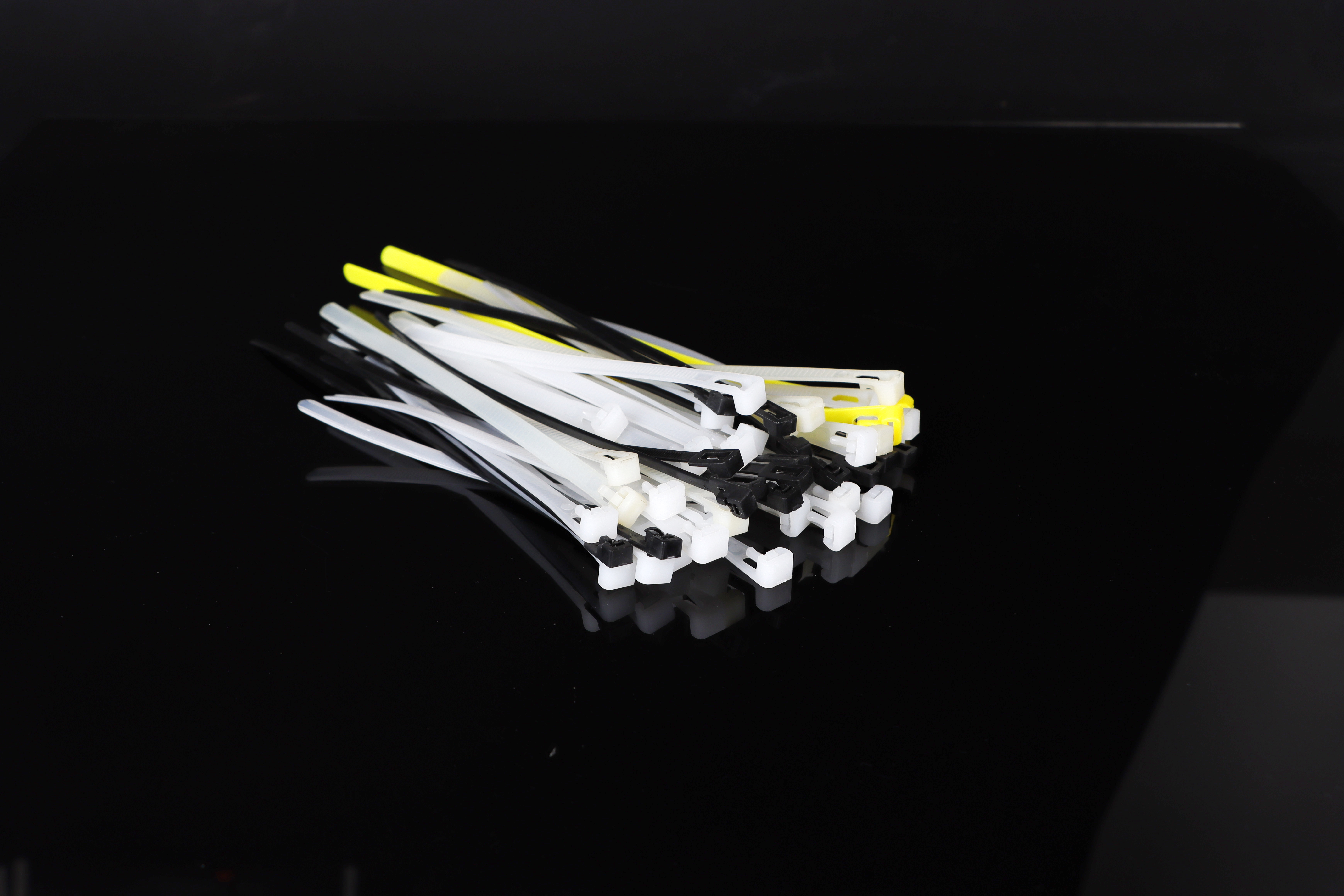 ನೈಲಾನ್ ಕೇಬಲ್ ಟೈಃ ಸಾಕಷ್ಟು ಬಲವಾದ? ಹೌದು!