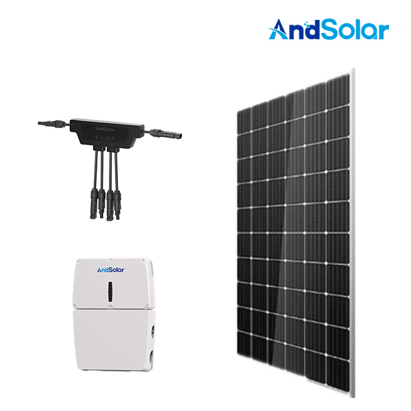 Come devono essere collegati i moduli fotovoltaici intelligenti e gli ottimizzatori di arresto di emergenza nelle installazioni solari su tetto?