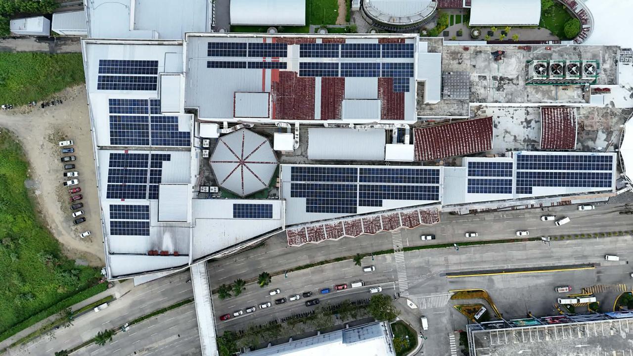 Centro Comercial – Projeto Fotovoltaico de 564 kW em Iloilo, Filipinas