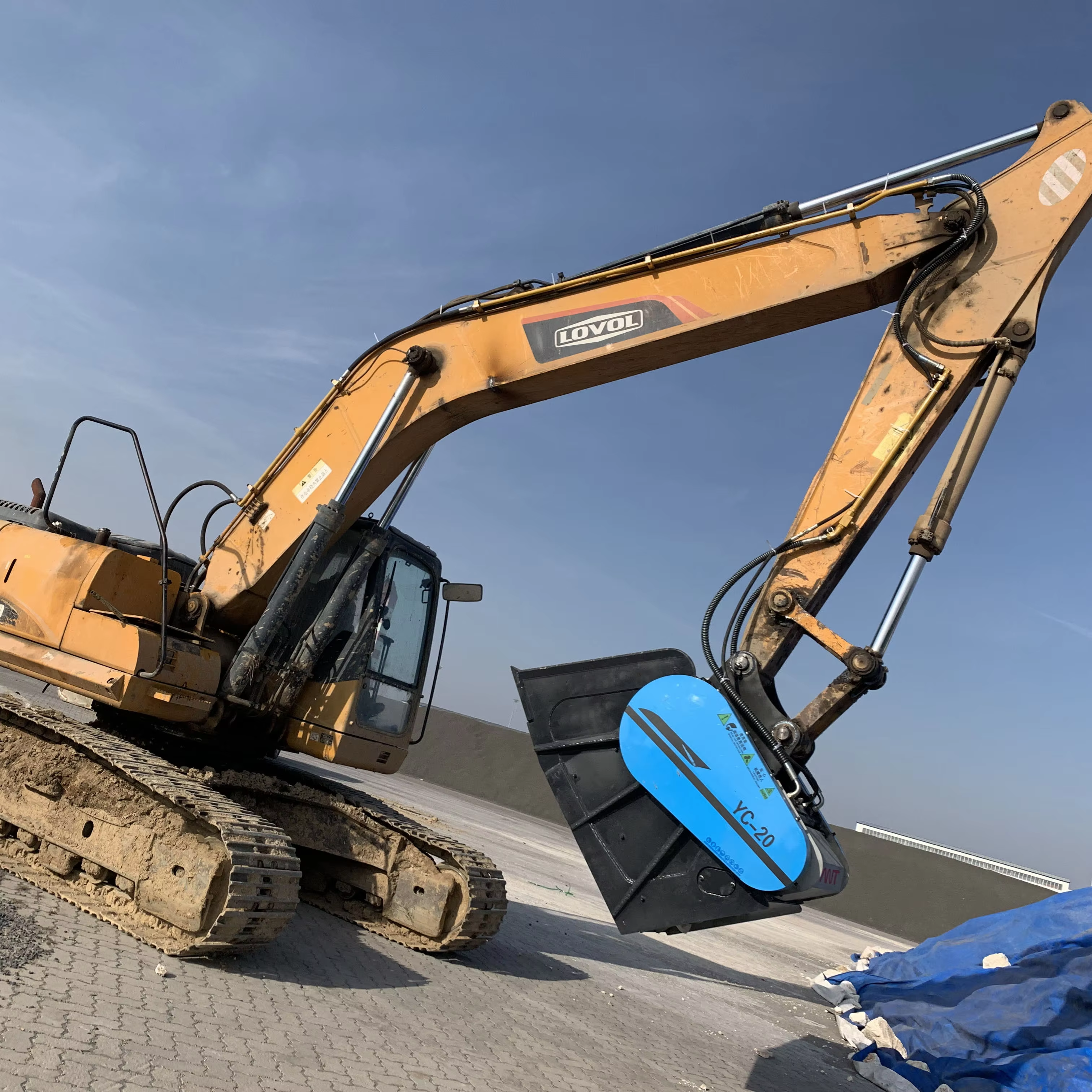 Skid Steer Crusher Bucket – Crush Rock & Concrete On-Site​