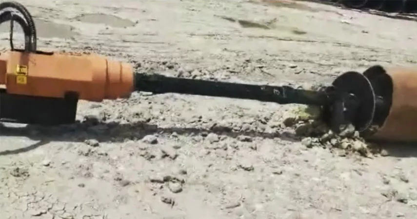 How to clean the soil in the steel pipe pile? Auger to help！