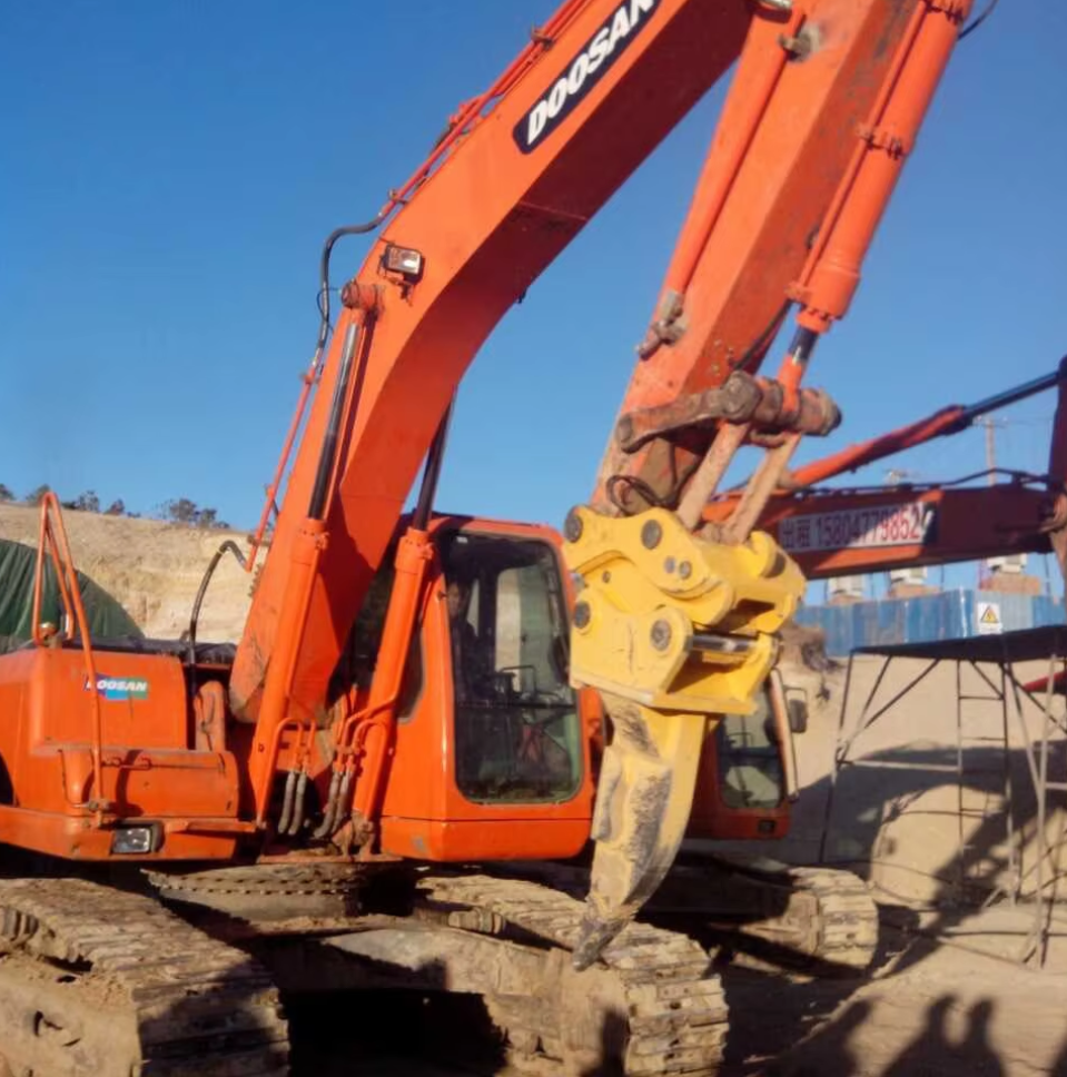Precision Trenching with DualBlade System