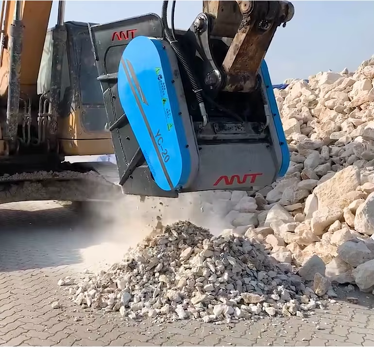 Digger Crusher Bucket – Attachable Rock & Debris Crusher for Excavators & Mini Diggers​