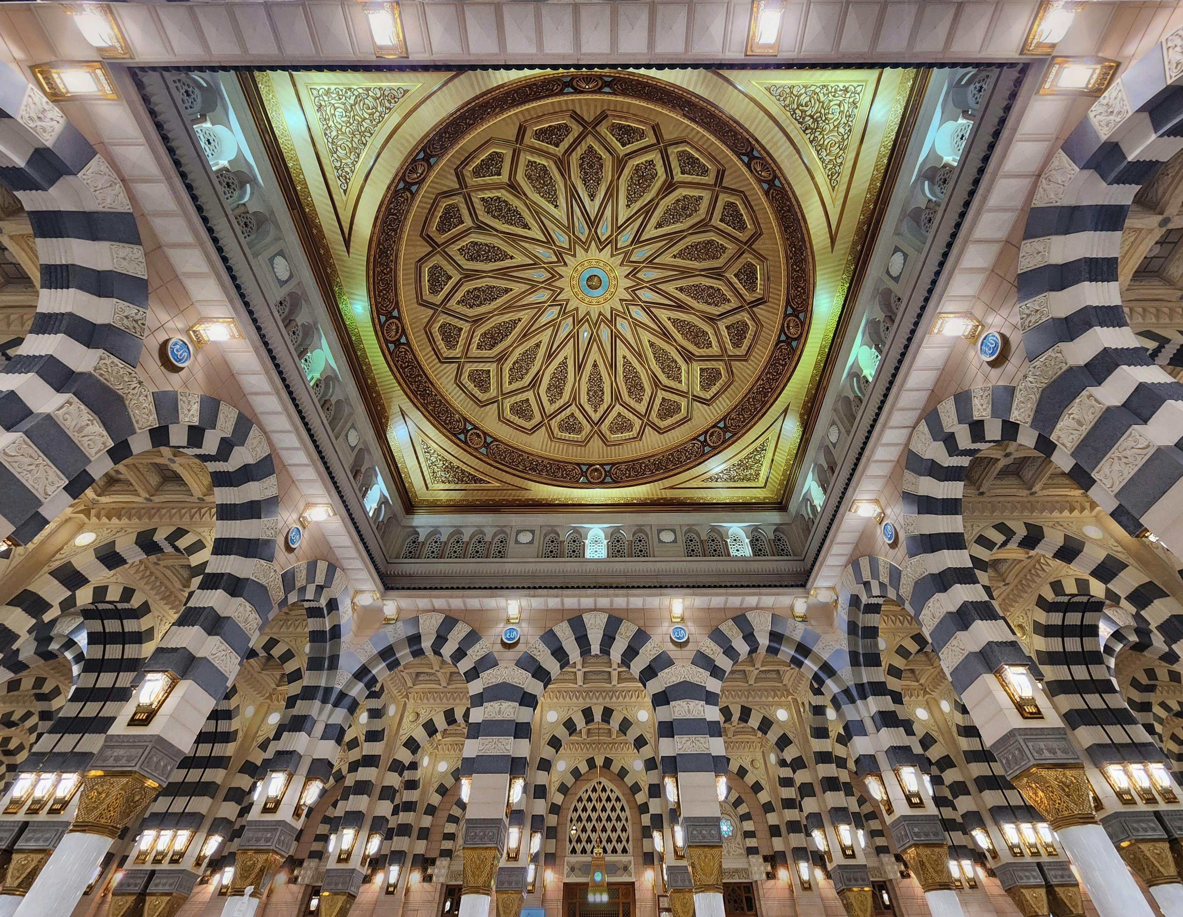 the grand mosque  mecca  saudi arabia-4