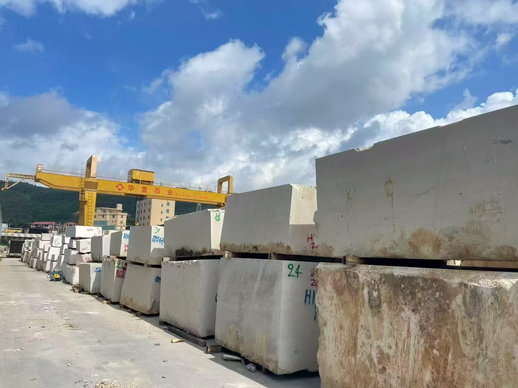 What Are the Common Usage Issues with Limestone Sandstone and How to Avoid Them?
