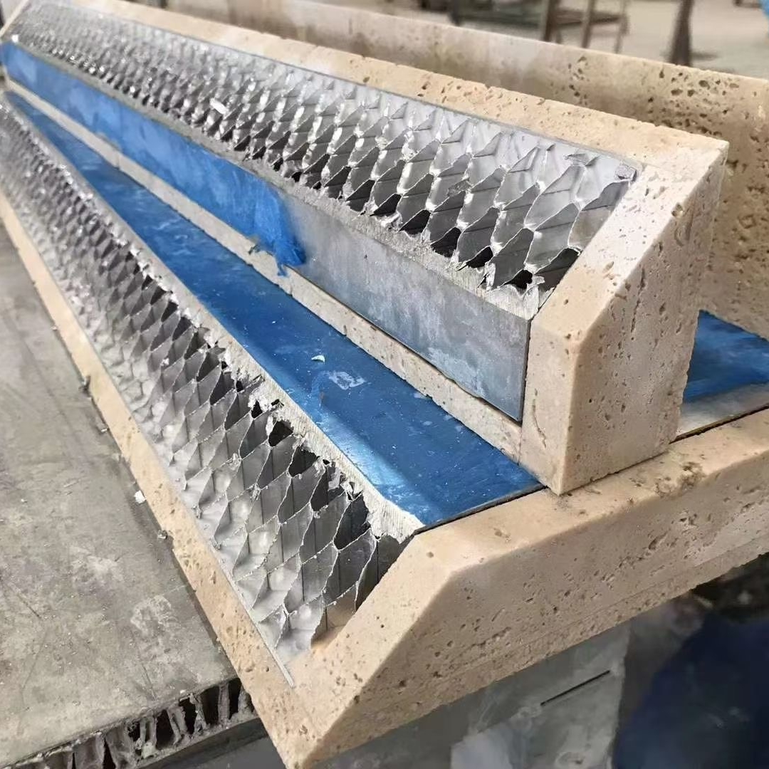 Კომპოზიტი უჯრისებრი შევსებით