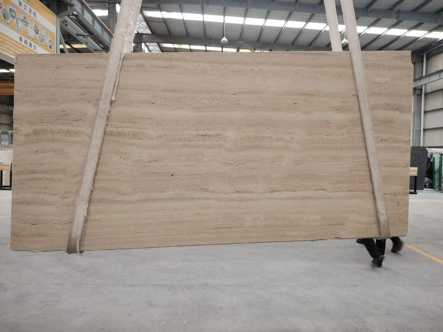 What Are the Latest Trends in Outdoor Travertine Design?