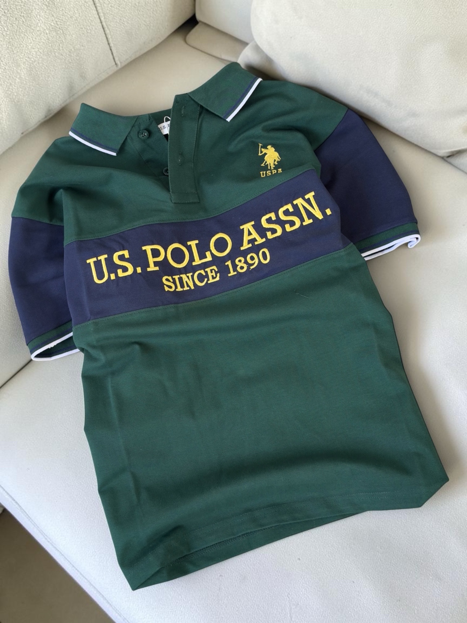 Custom Polo Shirts with Logo – Premium Manufacturing for Global Brands