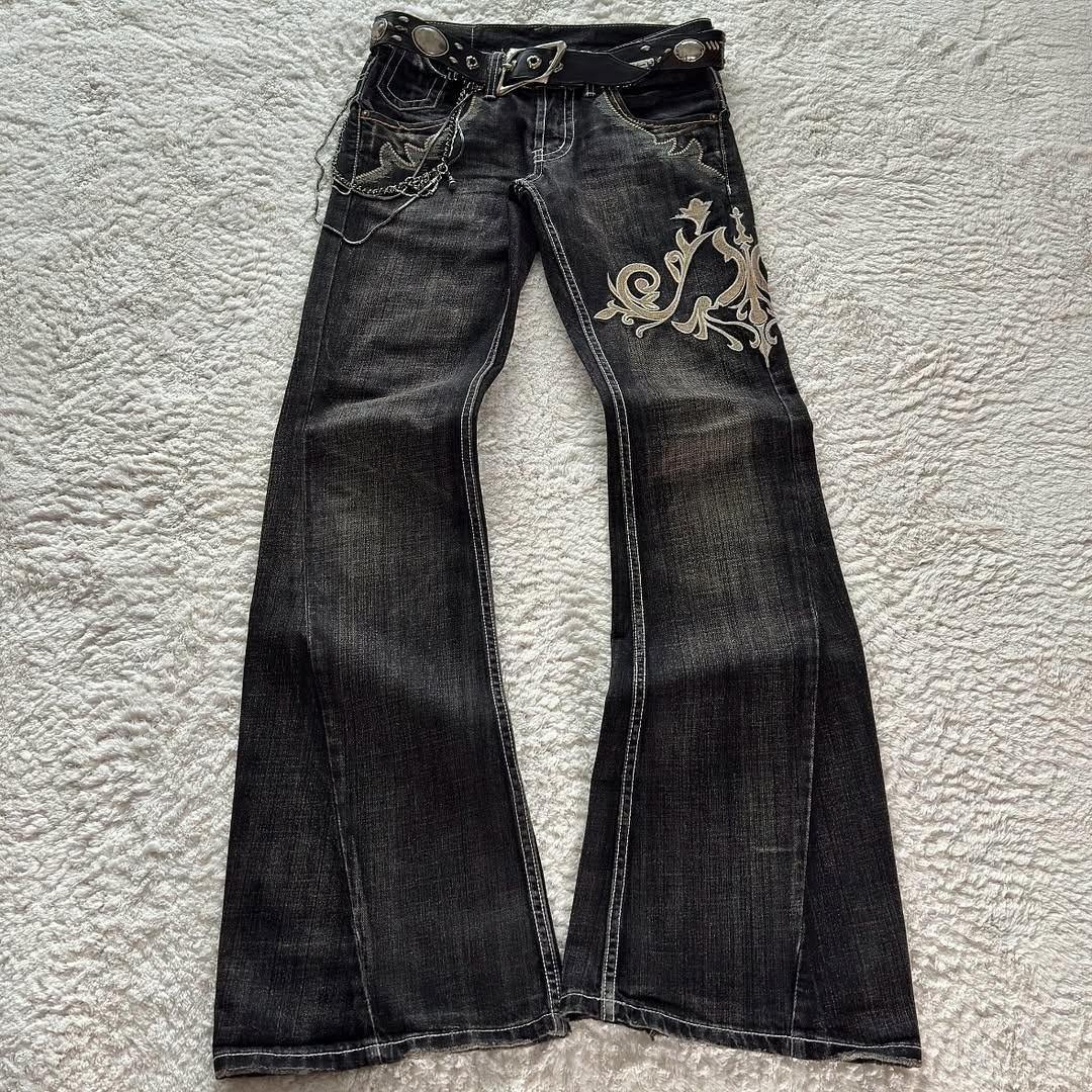 Unique Cropped Silhouette
