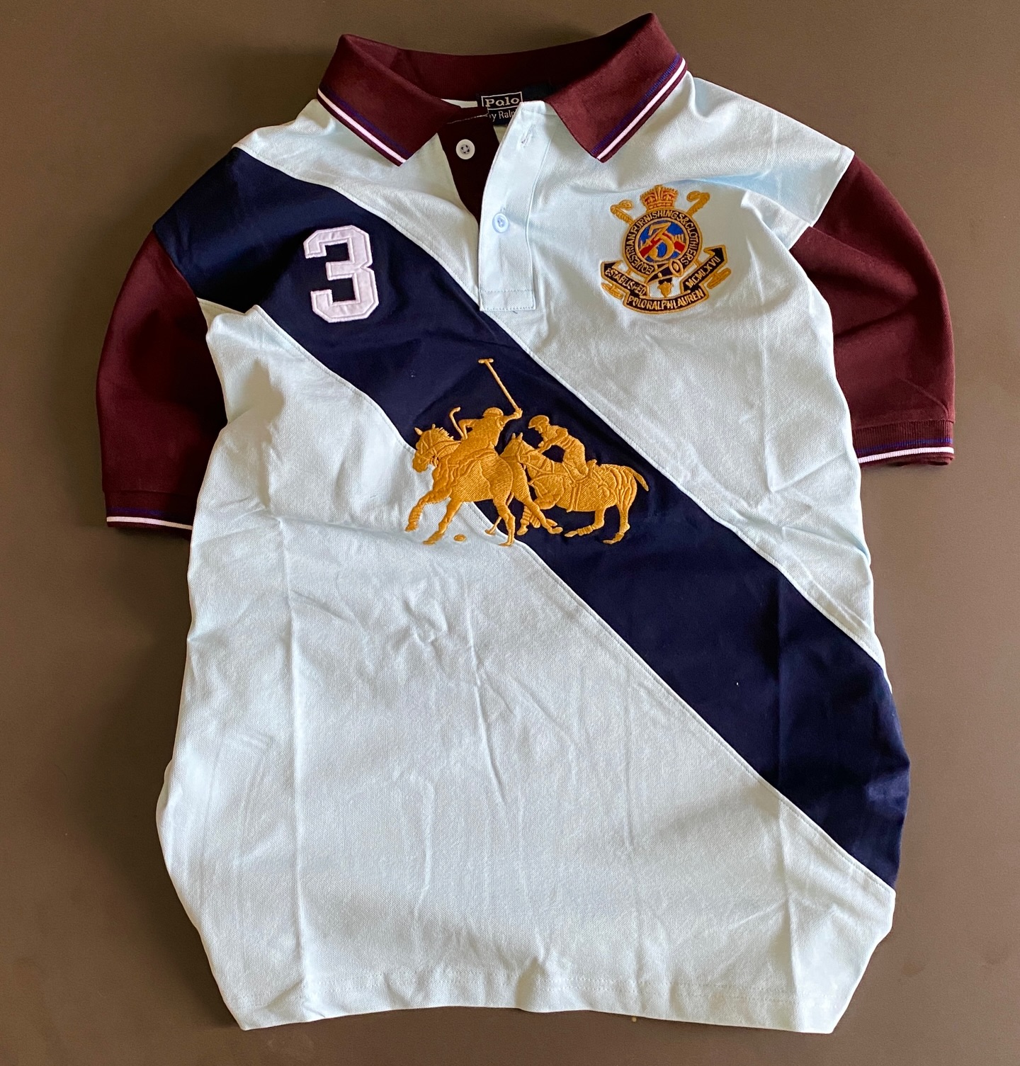 Custom Polo Shirts with Logo – Premium Manufacturing for Global Brands