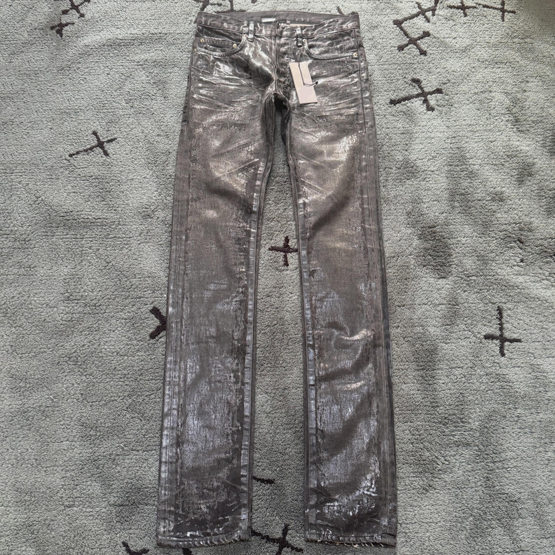 Strategic Zippered Pockets