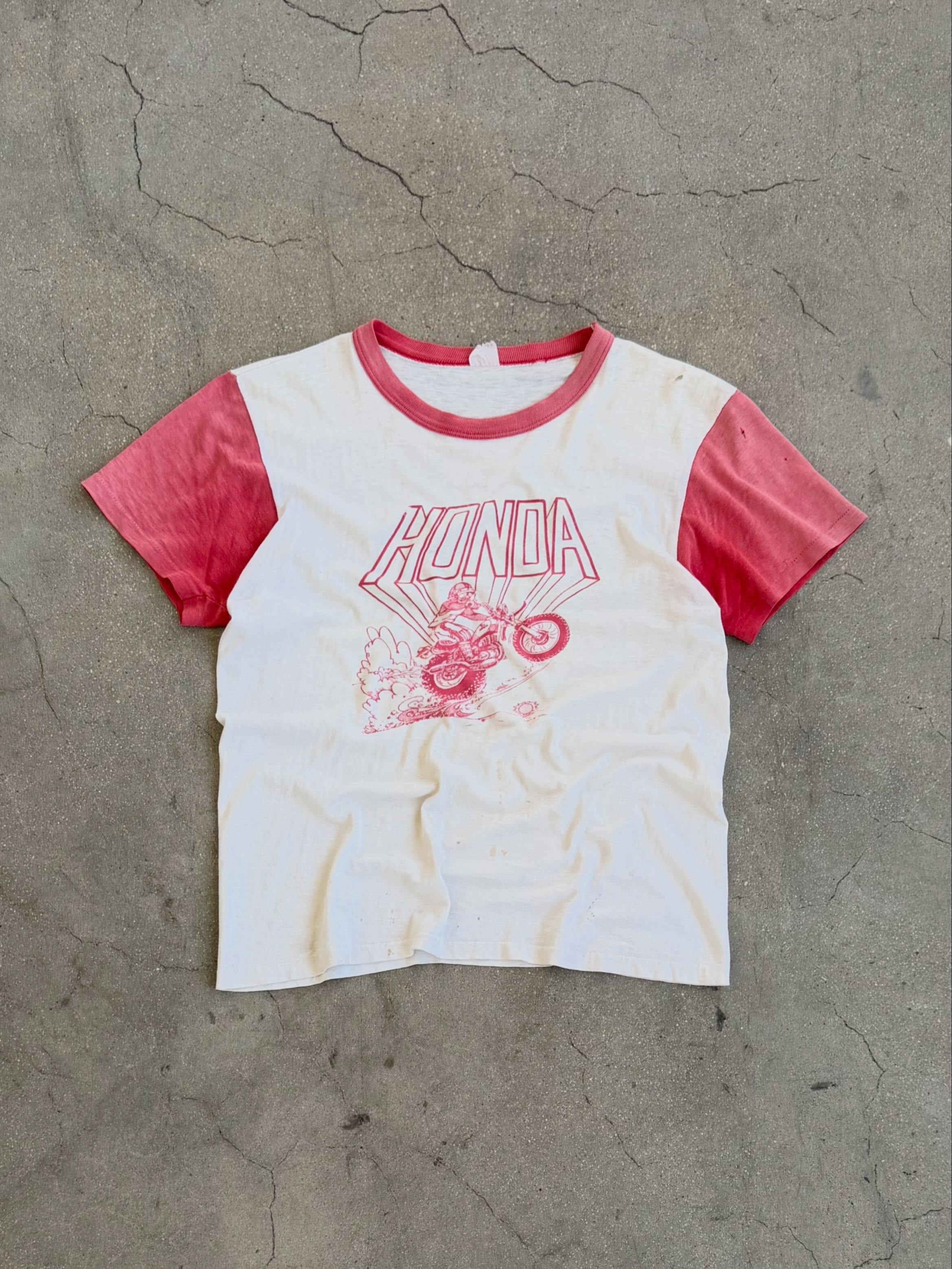 Premium Heavyweight T-Shirt White: The Ultimate in Quality and Comfort