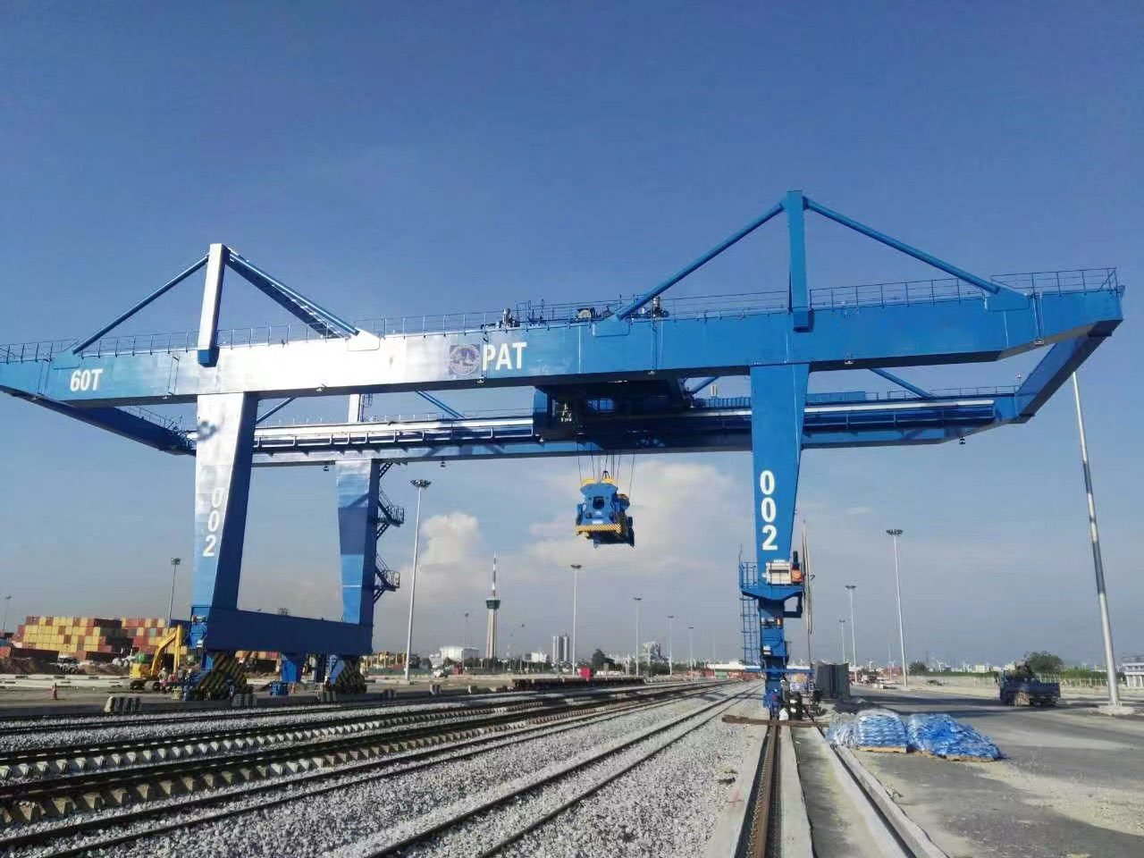 High Quality Remote Control Rail Mounted Gantry Crane 