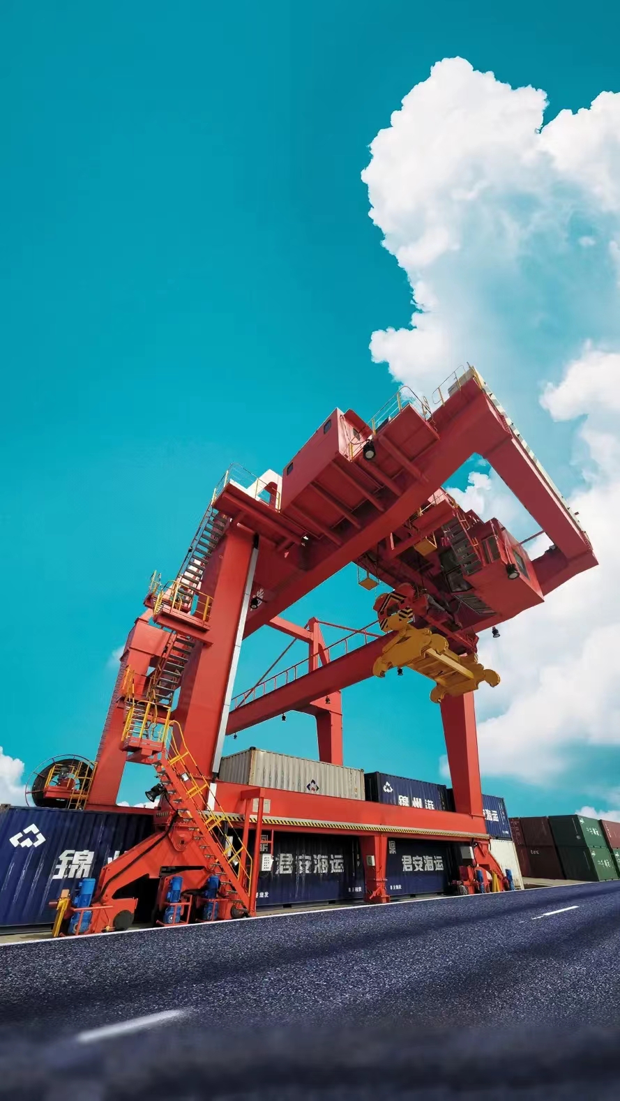 High Quality Remote Control Rail Mounted Gantry Crane 
