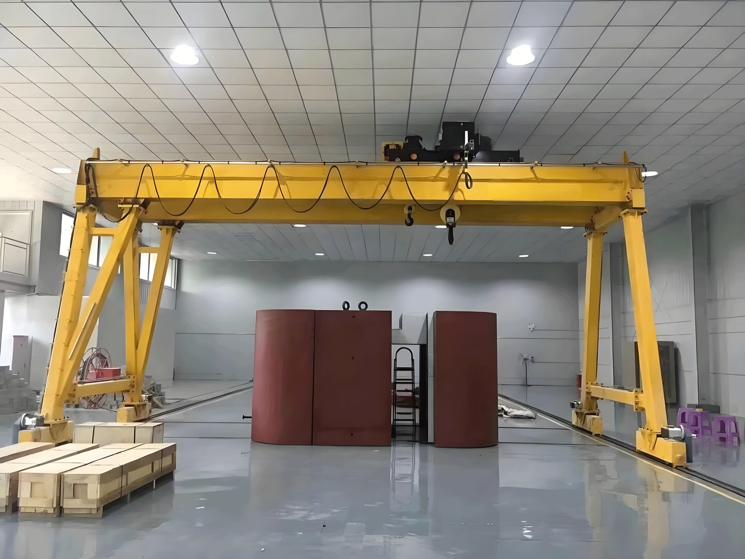 Specialized in manufacturing 20t double-girder gantry cranes