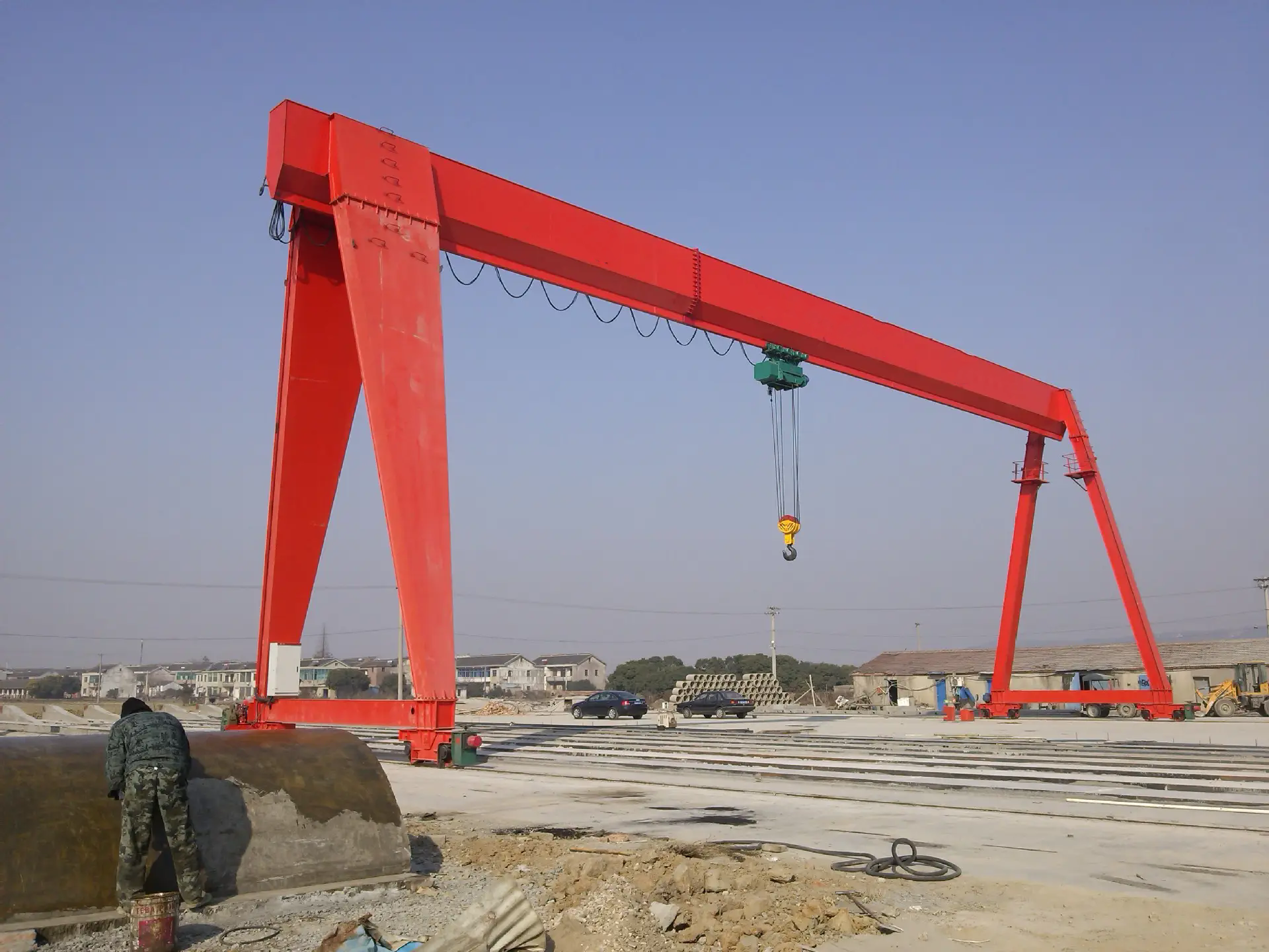 Holdbart materialevalg til hydraulisk talje til brug i gravemaskineapplikationer.