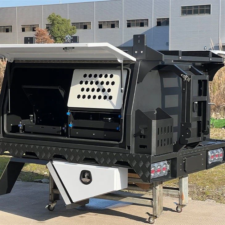 Dual Cab Camping Canopy 1800mm4.png